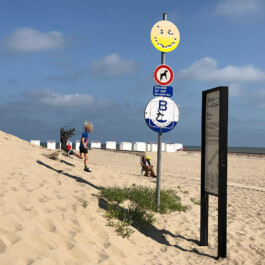 Smiley Schilder Streetart contemporary