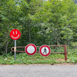 smiley Street Art contemporary